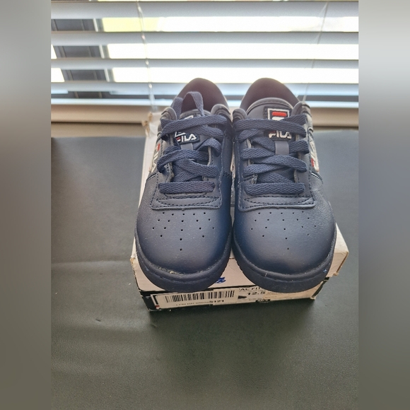 FILA Kids Original Fitness Sneakers Size 12.5 Navy Blue Red - Picture 3 of 11